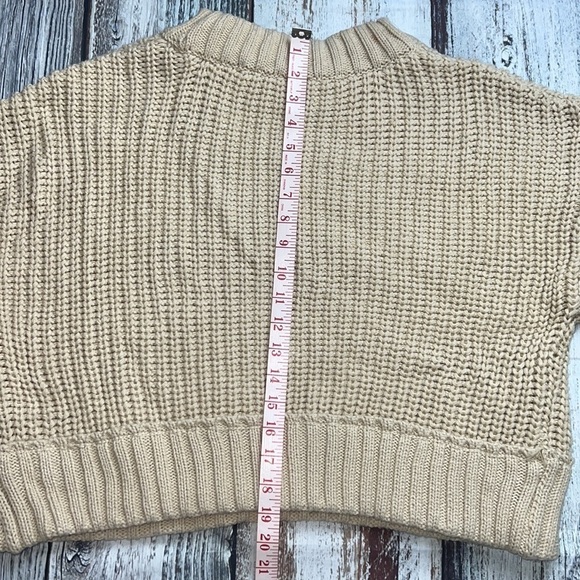 Moon & Madison Cream Sweater Sz M - Picture 5 of 12
